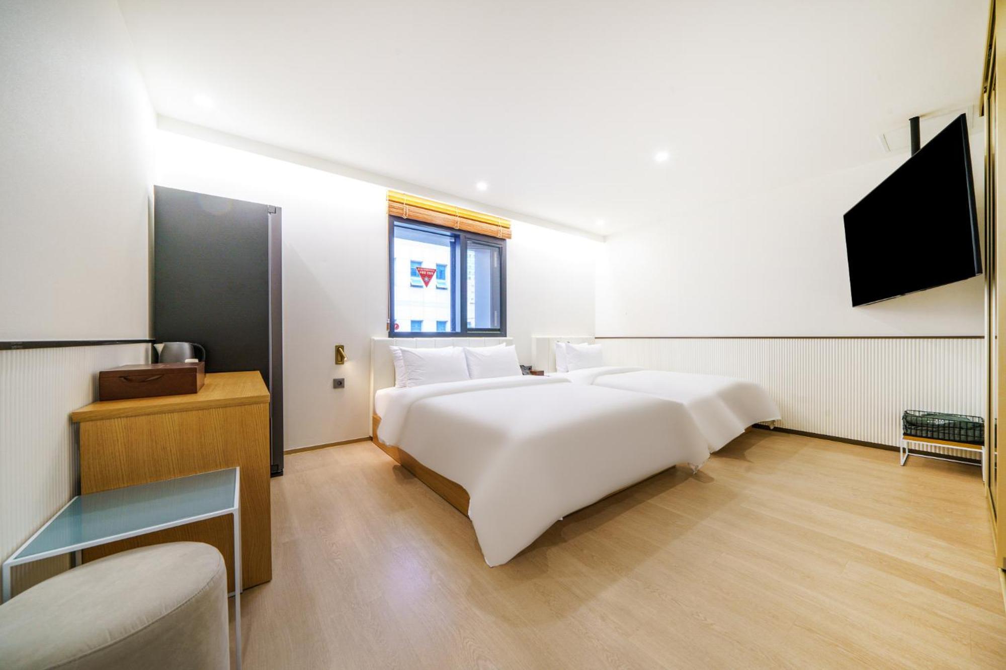 Busan H-Avenue Hotel Seomyeon Station Екстериор снимка